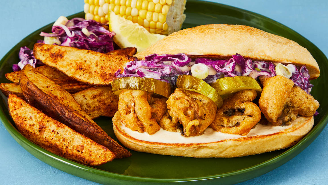 Грибные по-бои и картофель фри